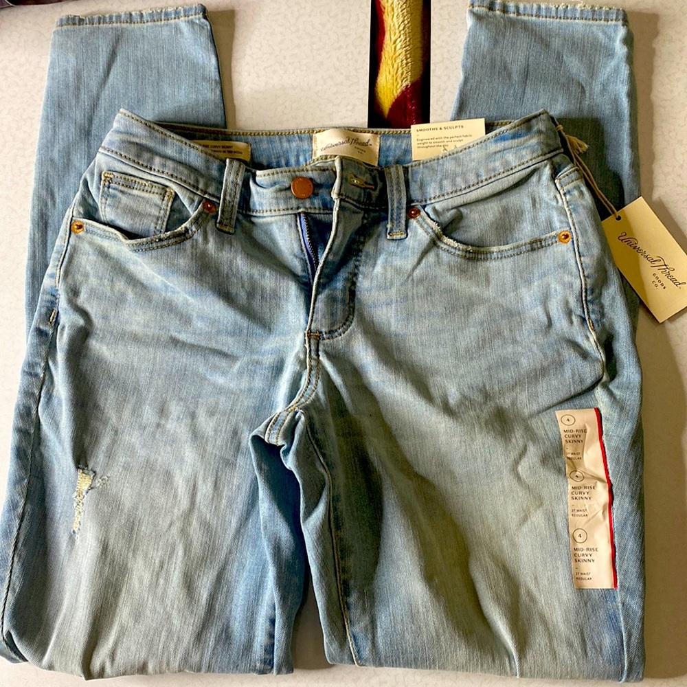 Universal Thread Goods Co. Mid Rise Curvy Skinny 33123